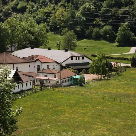 Duno Country Nyaraló Ameno